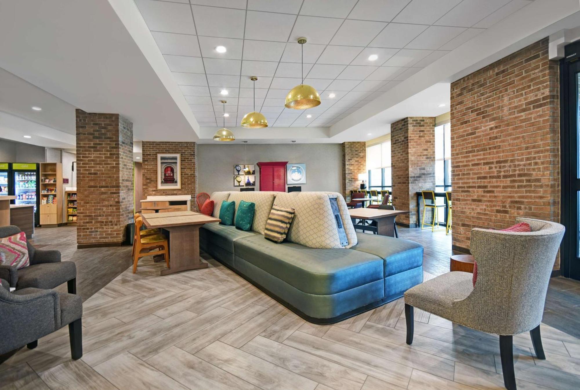 Home2 By Hilton Ne Kansas City, Mo Hotel